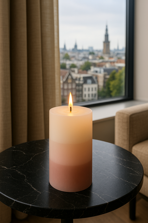 Geurkaars Vanille Parfum met Driekleurig Kleurverloop – Ø6,5 x 10 cm – Luxe Wax Kaars  45+ Branduren